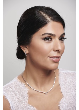 Fioris 14K Solid Gold Adorned with Premium Stone