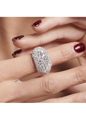 Luxia 14K Solid Gold Adorned with Premium Stone