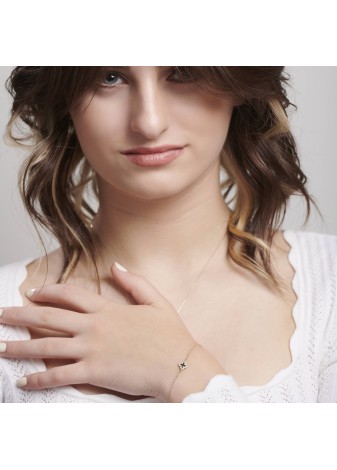 Zynora Refined 14K Solid Gold Enhanced by a Lustrous Premium Touch